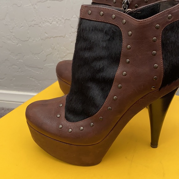 FENDI Booties. SIZE EU 38 - Picture 2 of 9